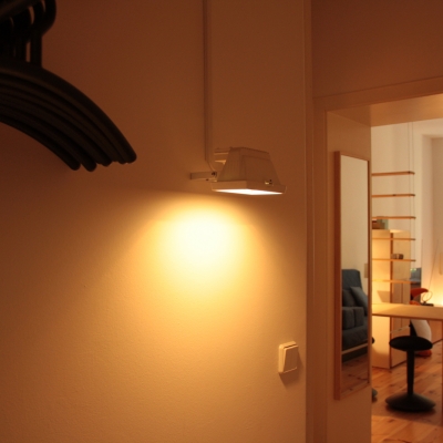 Durchblick aus dem Flur in den Wohnraum
